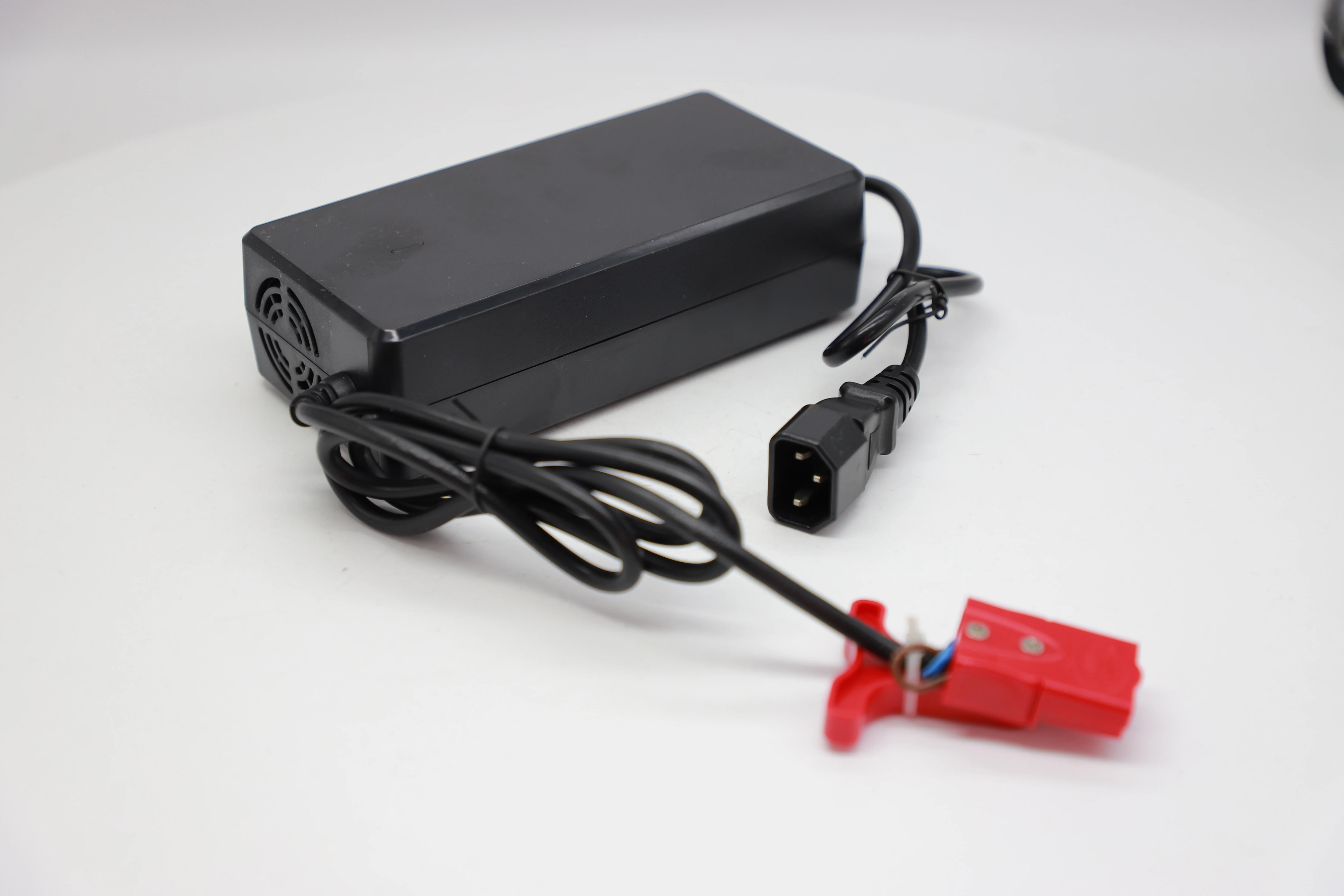 Cargador de batería de litio d - Electric Pallet Jack reseña y precio