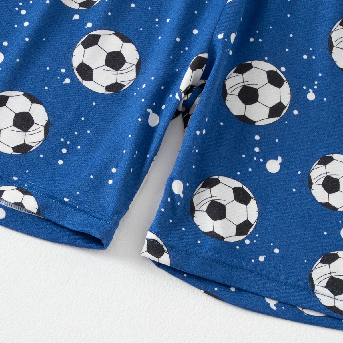 2-teiliges Frühlings- und Herbst-Kinderset mit kurzen Ärmeln und Shorts, bequemes, modisches, feuchtigkeitsabsorbierendes Freizeitset für zu Hause – Detail 8