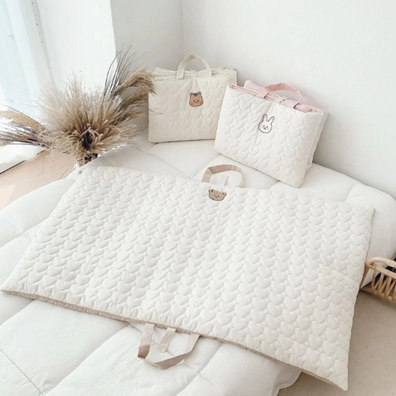 J15U وسادة تغيير حفاضات الأطفال ناعمة وسهلة الحمل قابلة للطي والمحمولة فراش أطفال مريح وخفيف الوزن لحديثي الولادة #5