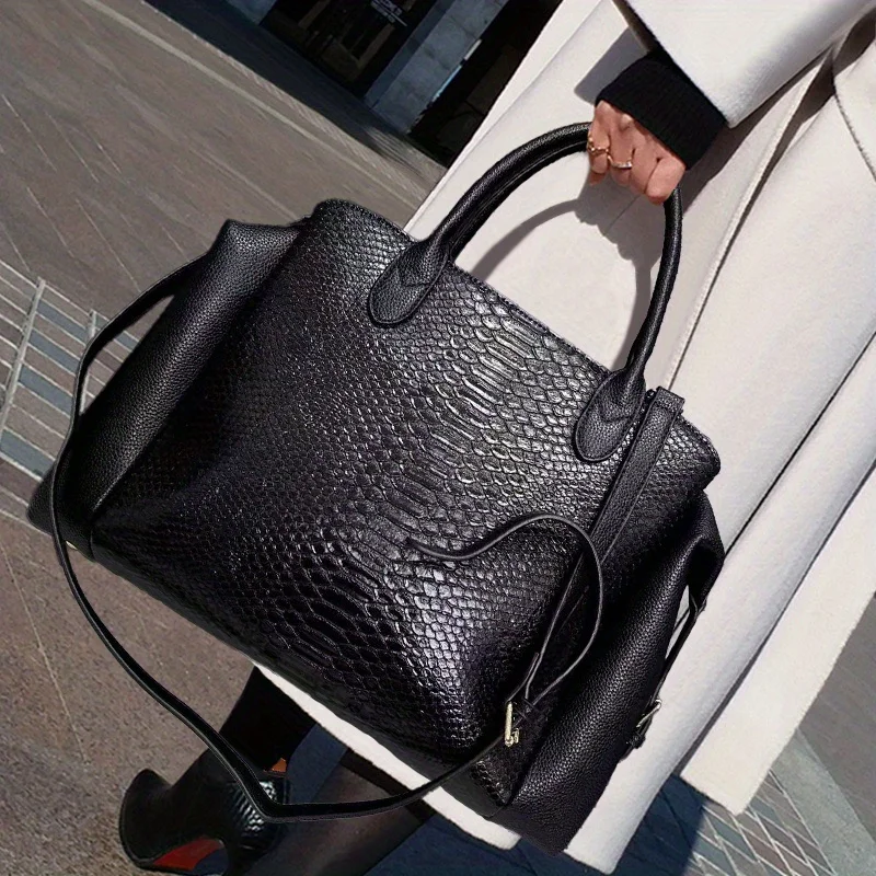 Light luxury elegant retro women's large capacity snake patterned handbag, fashionable vegan leather bag, women's wallet