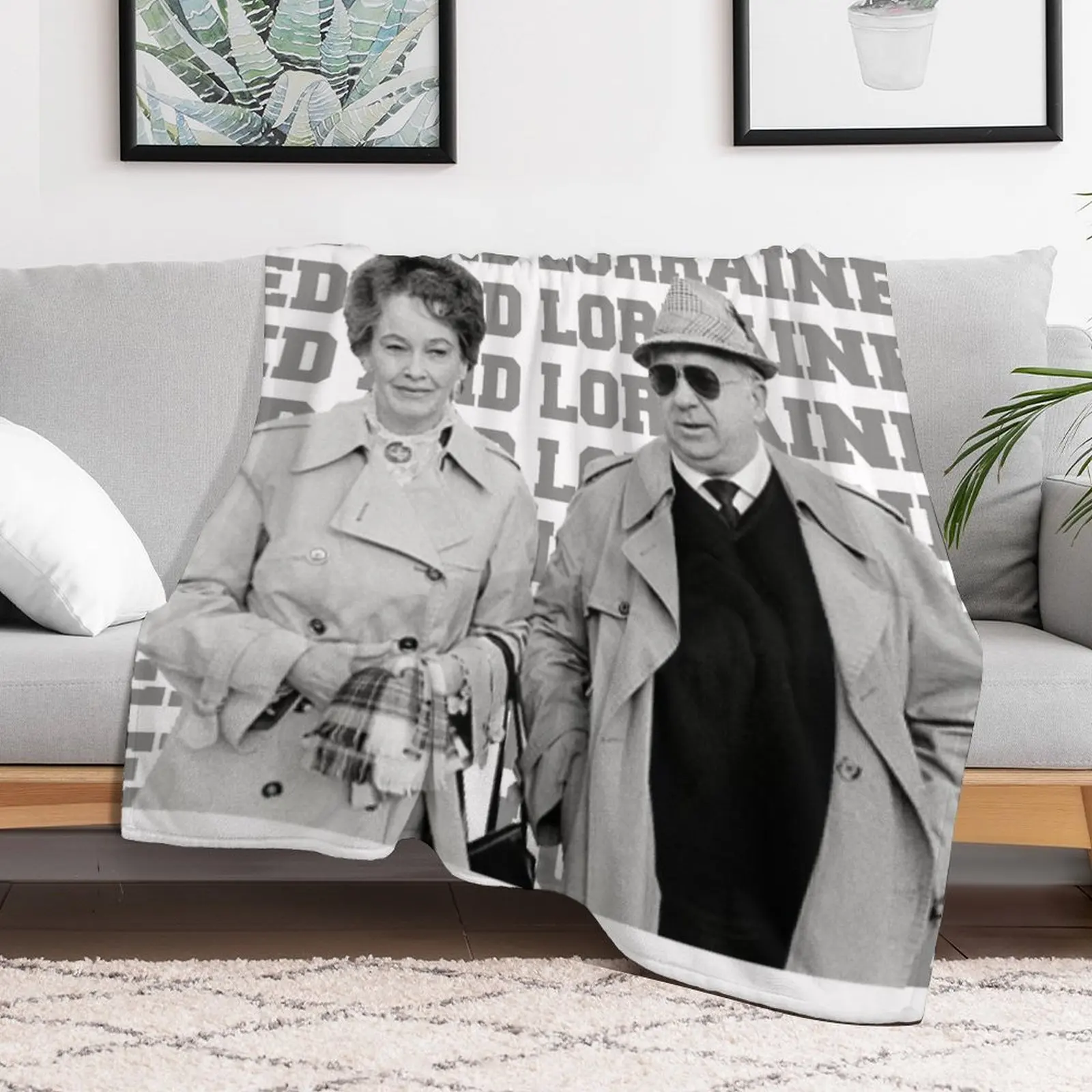 

Ed and Lorraine Warren shirt Throw Blanket anime Winter beds Summer Beddings Decoratives Blankets