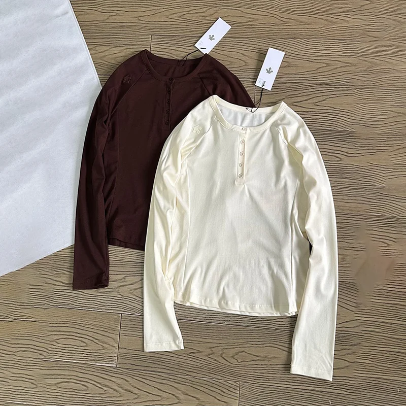 Waist cinched patchwork round neck base layer 2026 Autumn women's new arrivals