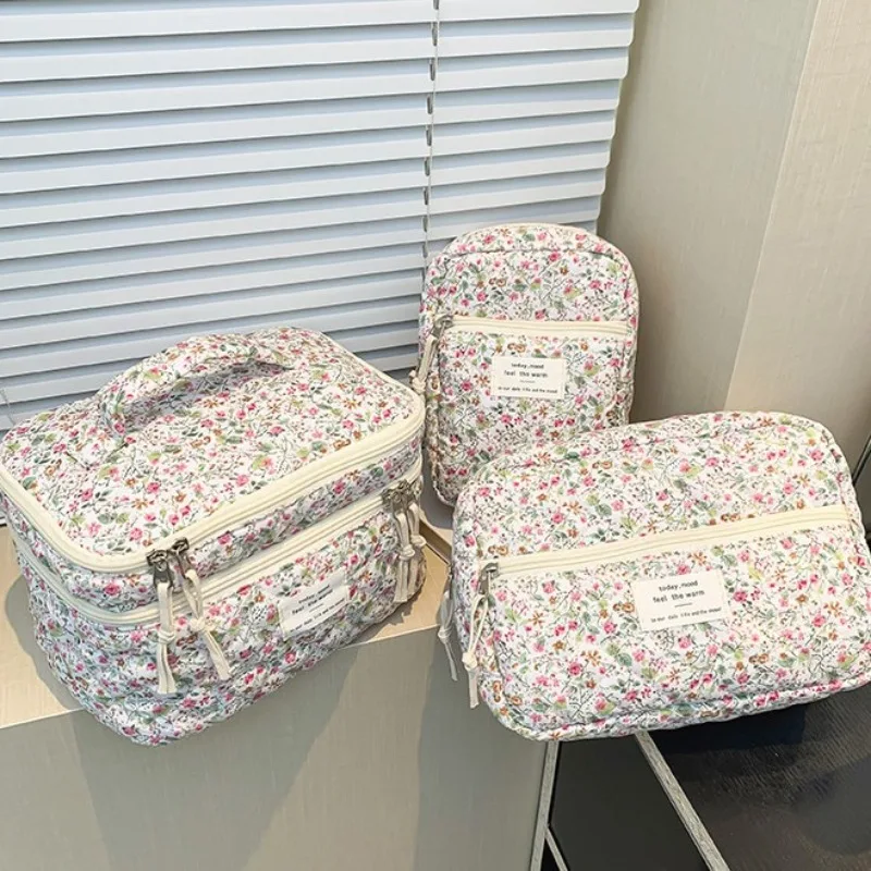

Makeup Bag Women Accessories Floral Patterns Large Capacity Portable Travel Cosmetics Storage Desktop Decoration Gift Wholesale