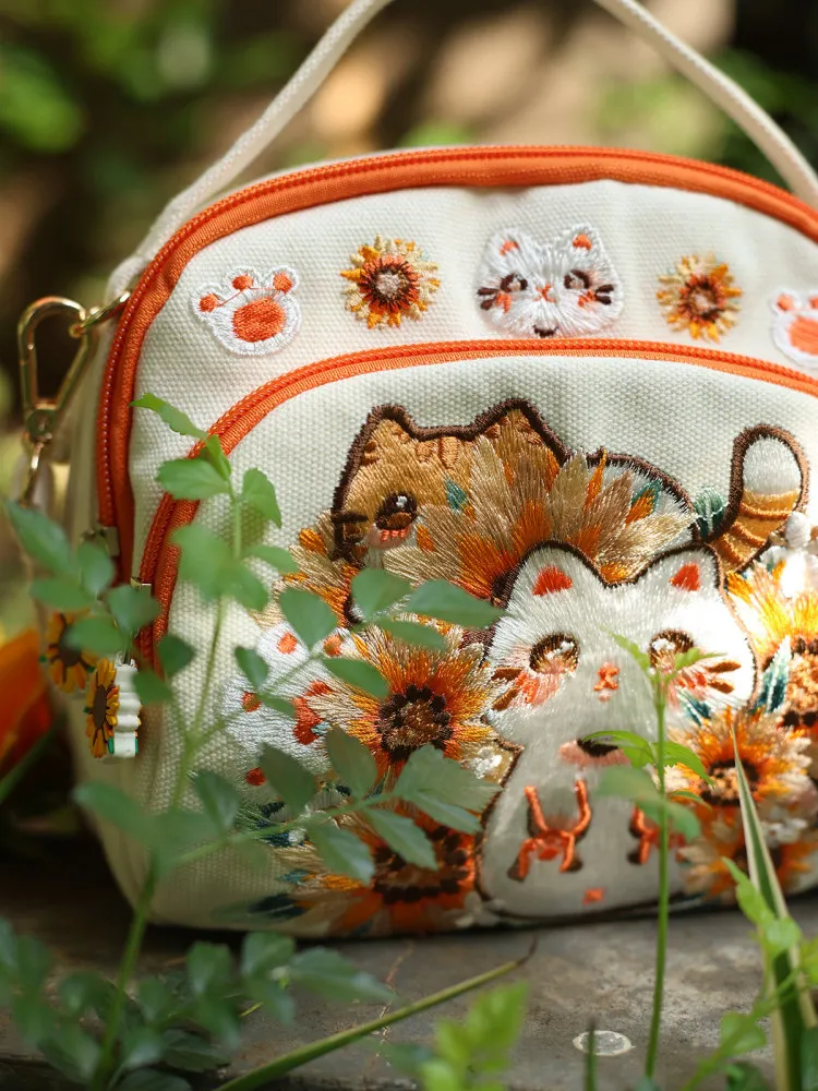 Sweet Cute Cartoon Cat Flower Heavy Industry Embroidery Three-layer Large Capacity Cute Mobile Phone Bag Messenger Bag Female