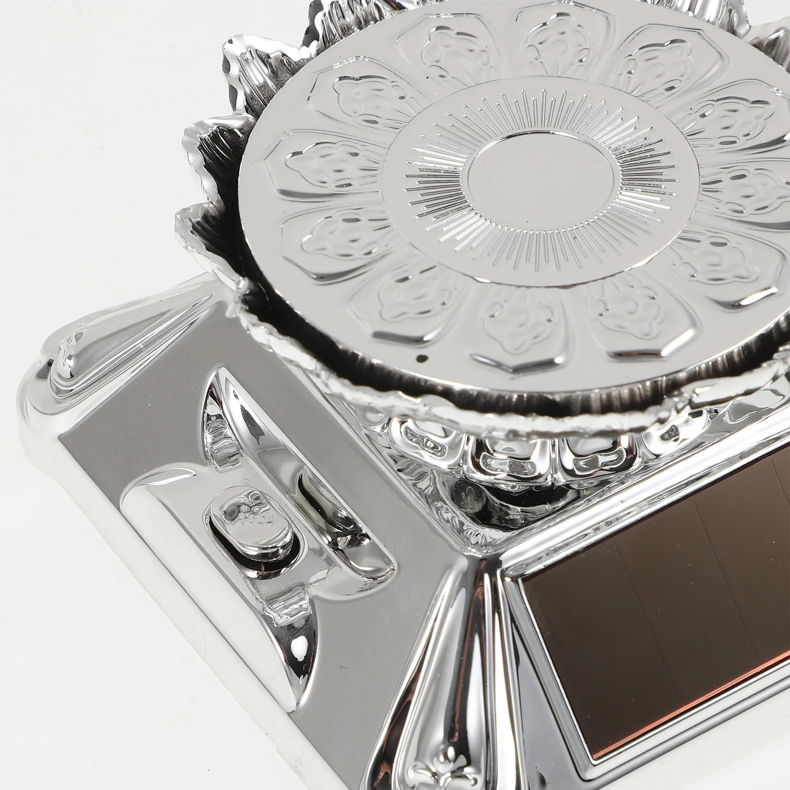 

Solar Powered Rotating Display Stand Jewelry Tray 360 Degree Motorized Rotating Turntable LED Lights for Jewelry Display