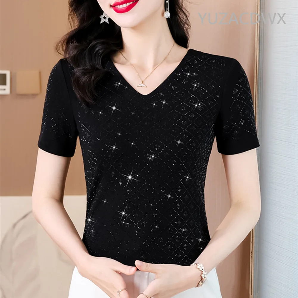 

2024 Summer Heavy Industry Hot Drill Slim Fit T-shirt Women's Fashion Temperament Round Neck Short Sleeve Bright Diamond Top