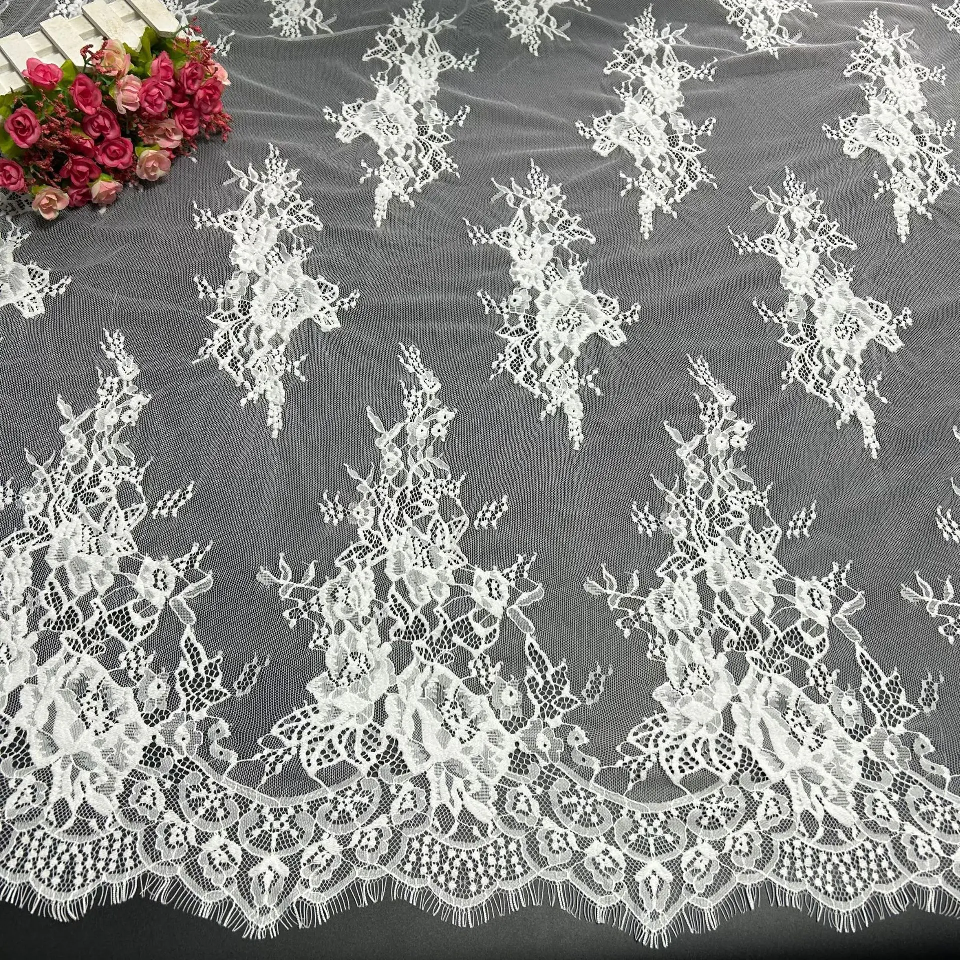 2024 Nice White Lace Exquisite Newest Off White French Eyelash Lace Panles 150CM Wide Double Eges Bride Gowns Lace Elegant SOFT