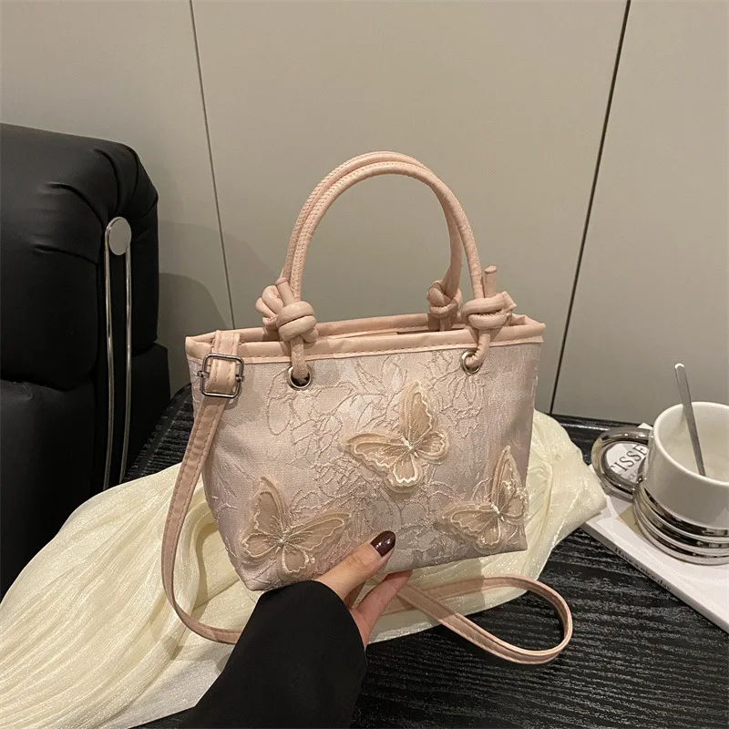 

Handheld Crossbody Bag for Women Shoulder Bags Embroidered Bag Women Embroidered Fashionable Bucket Bag Purse and Handbags Sac
