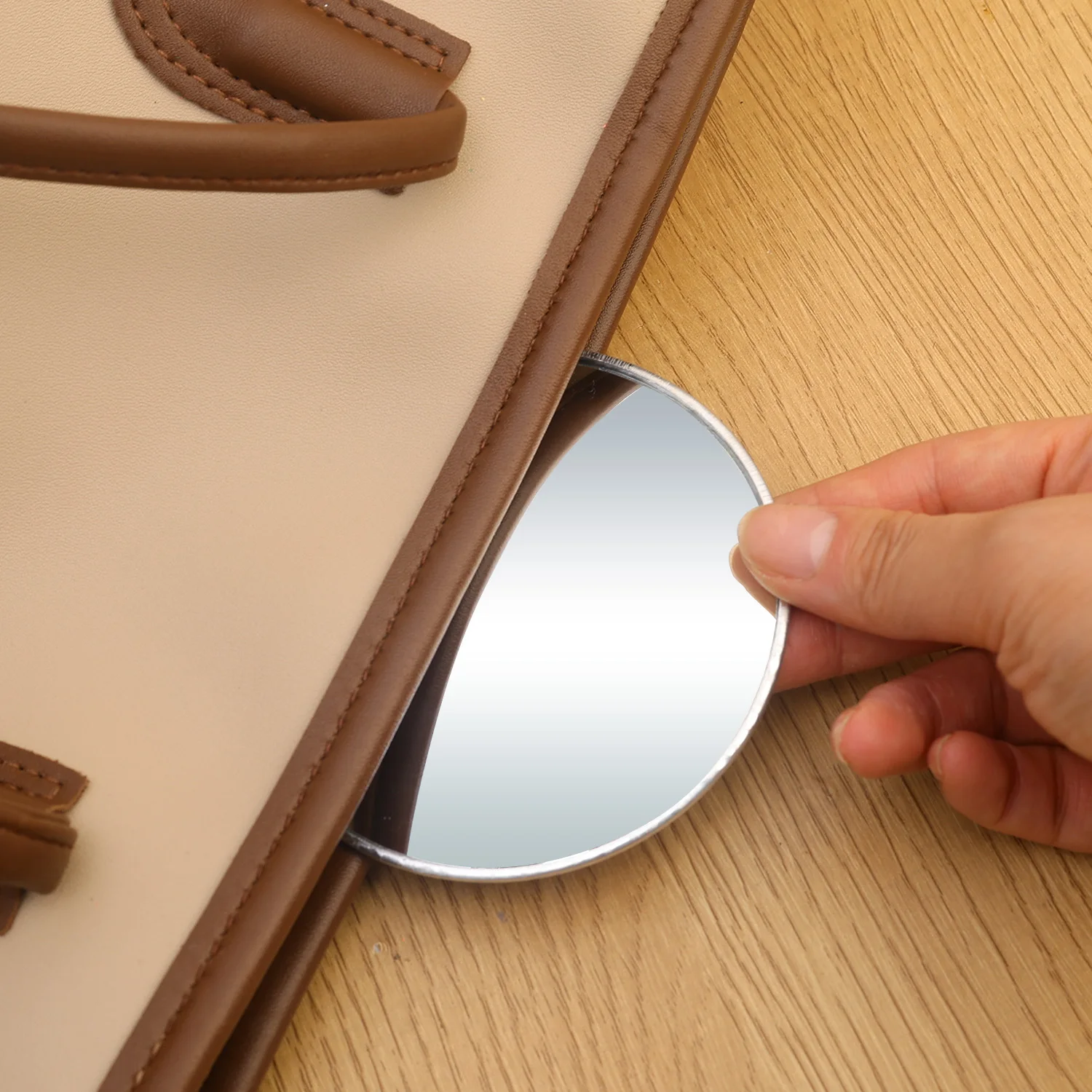 مرآة محدبة صغيرة محمولة باليد لرحلة السفر جيب مرآة سيلفي TikTok INS مرايا سيلفي عصرية للسفر بمفردك