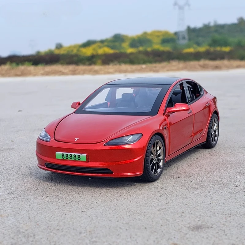 

1:32 Model 3 Simulation Alloy Car Model Diecast Metal Toy Vehicles Model Sound and Light Collection Children Toy Gift