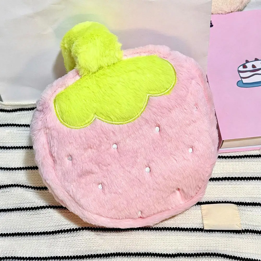 bolsa-de-maquiagem-de-pelucia-kawaii-em-formato-de-morango-grande-capacidade-organizador-de-produtos-de-higiene-para-viagem-estojo-estetico-e-fofo-para-cosmeticos
