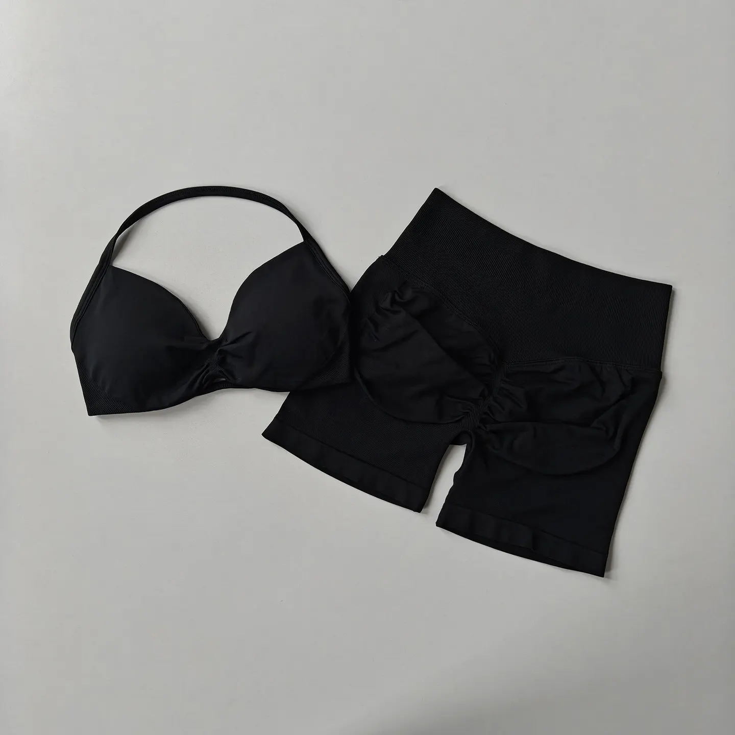 Damen-Yoga-Set mit hoher Taille, Sportbekleidung, schnelltrocknend, atmungsaktiv, rückenfreier BH, Gym-Shorts für Sommertraining, Sportanzug mit Po-Lift-Effekt – Detail 10