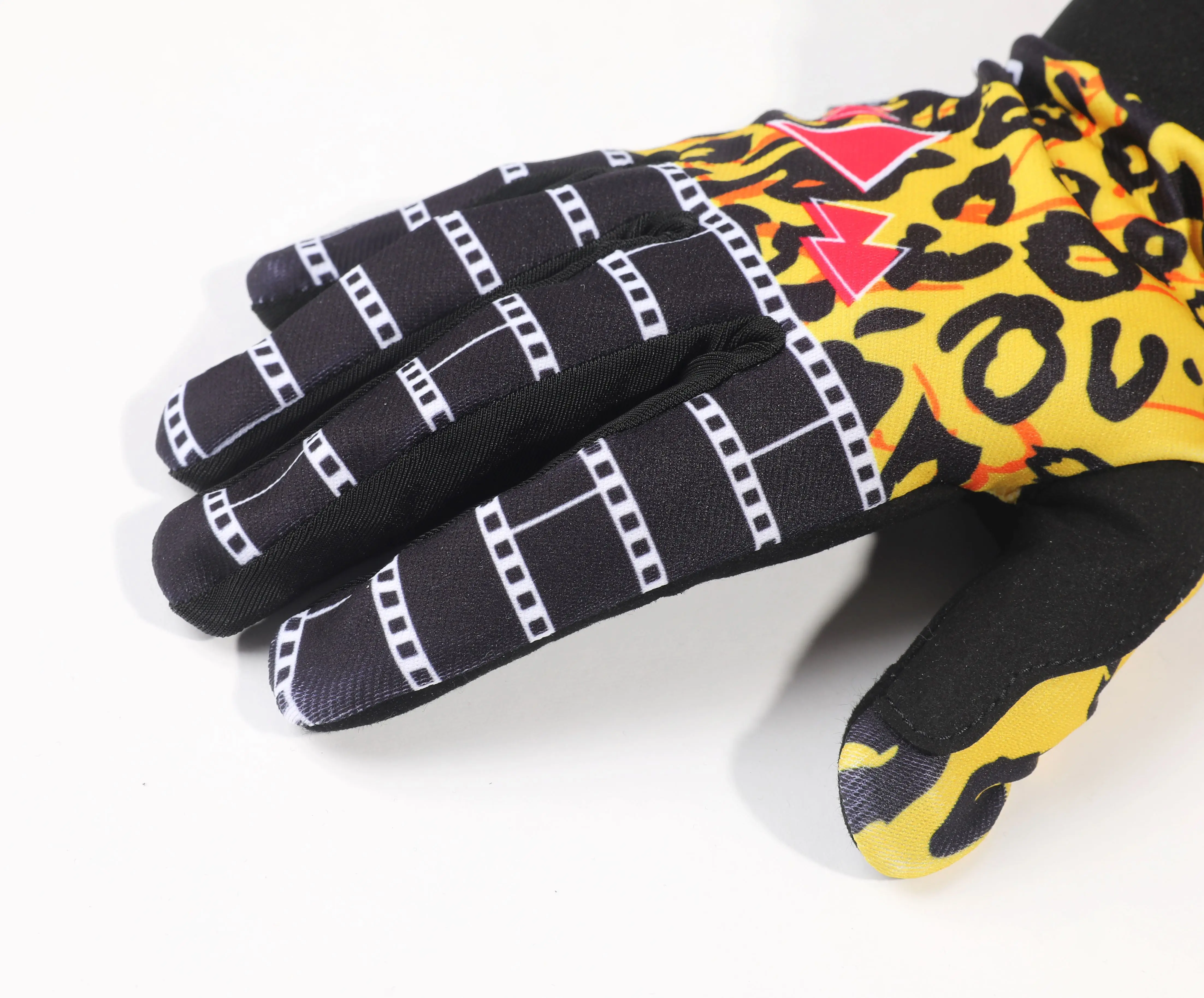 Fistplast Trendy 25 Retro Bike Riding Gloves with Long Finger Velcro Touchable Screen