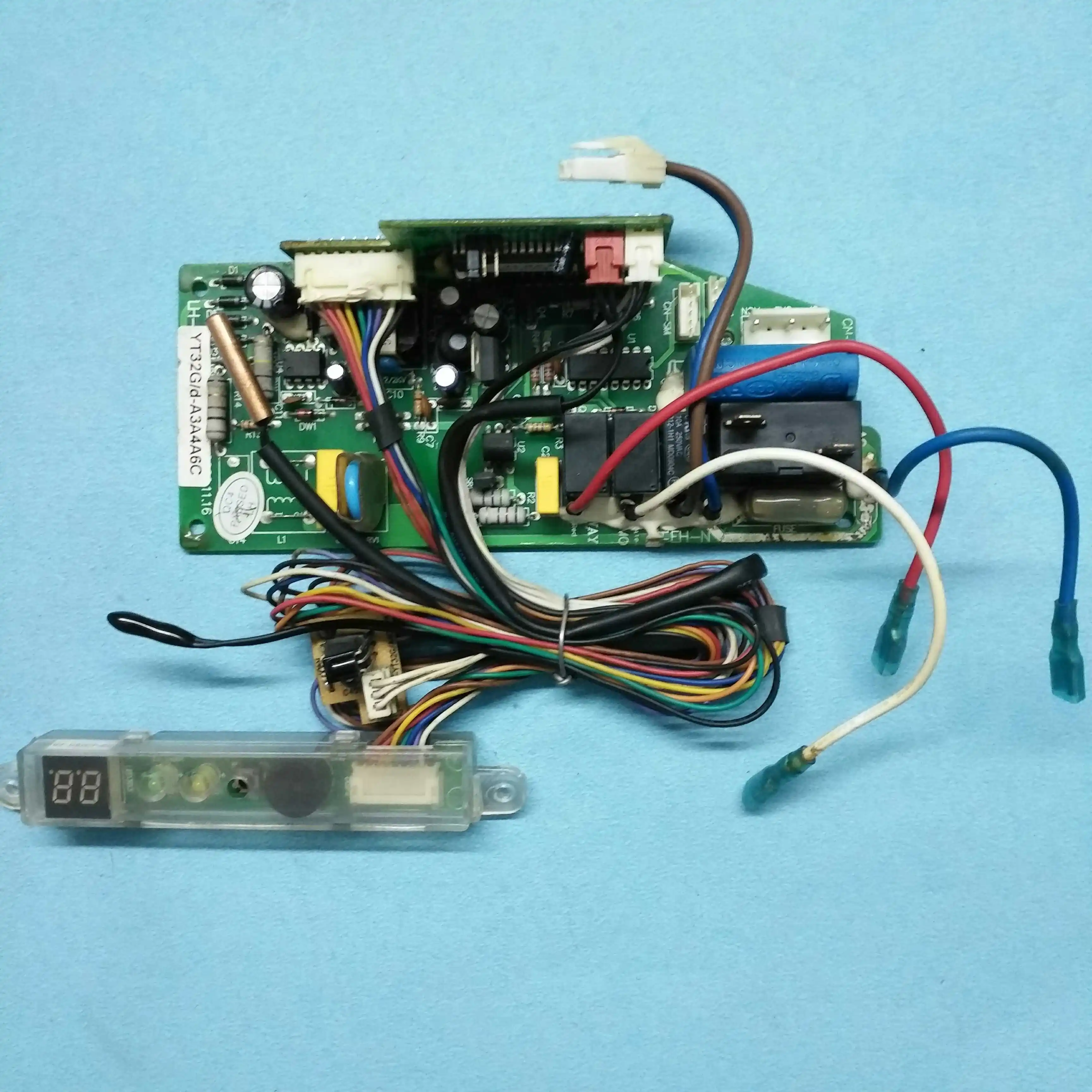 

LH-YT32G/dA3A4A6C