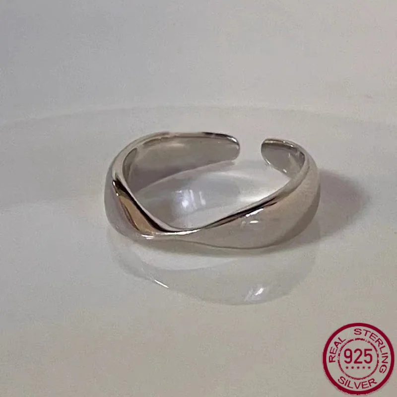 

New S925 pure silver fashionable, light luxury, niche design, simple and versatile, cool style ring, wedding jewelry