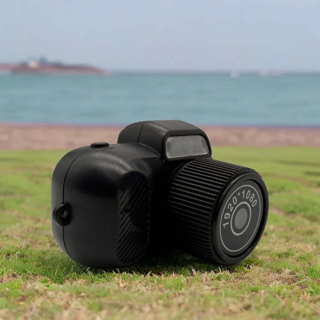 Kids Camcorder HD 1080p Y4000 Portable Retro Ultra Compact Mini Camcorder w/ Screen, Flash & Battery Dock Y3000/Y4000