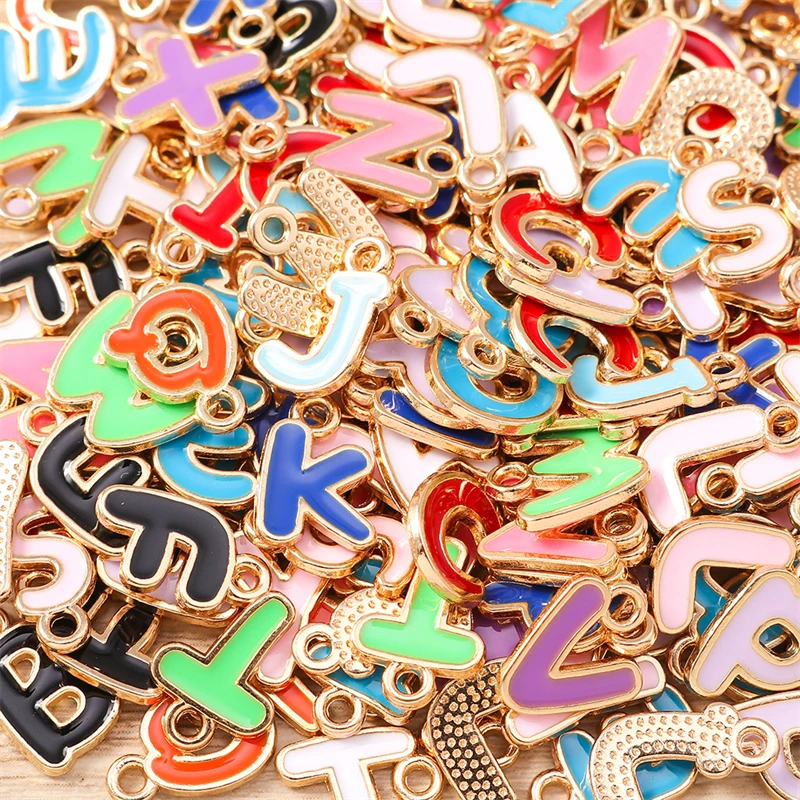 26 Stück zufällig gemischte Emaille-Alphabet-Anhänger A-Z für die Schmuckherstellung von Ohrringen, Halsketten, Armbändern und DIY-Zubehör. – Detail 4