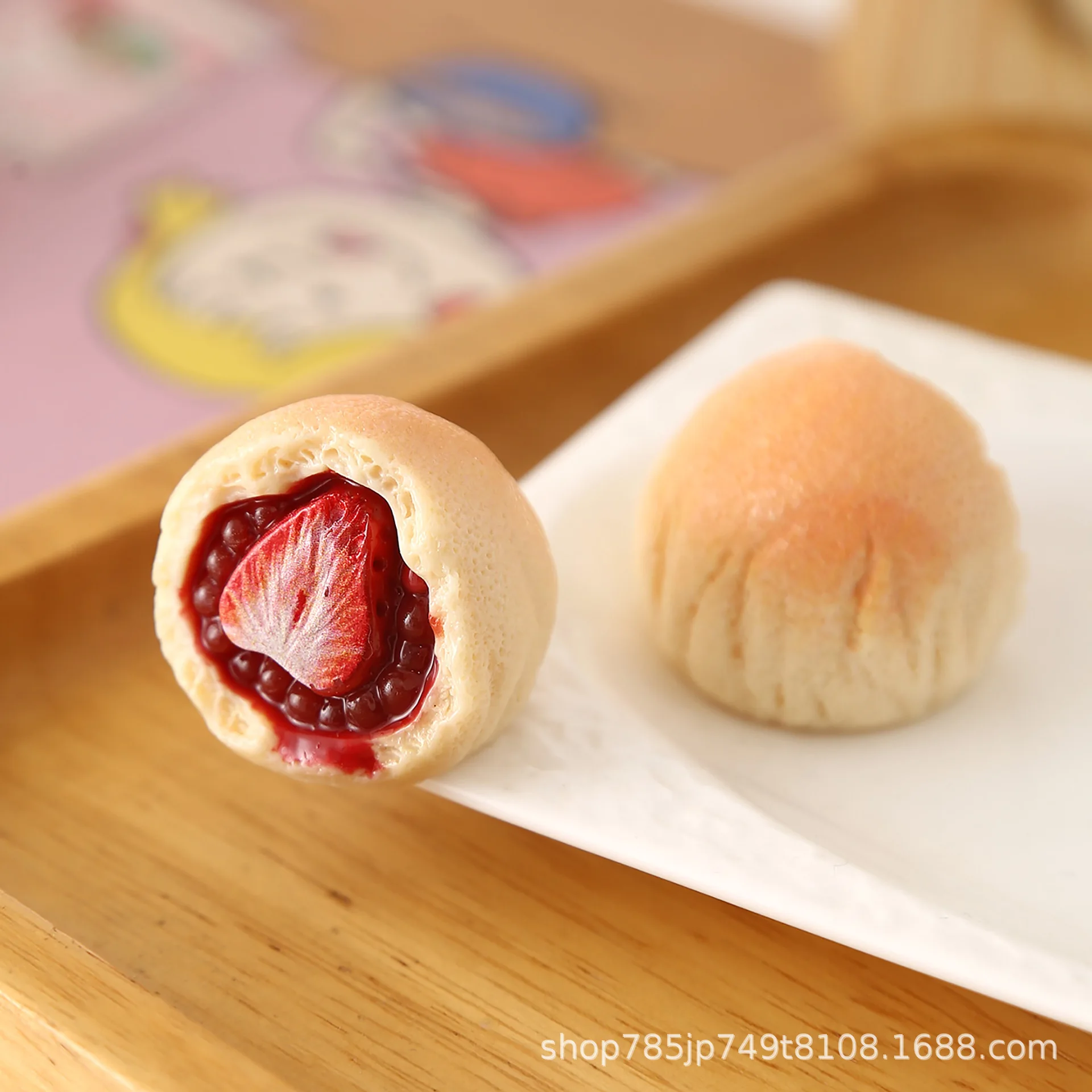 5 piezas de cabujones de resina con forma de flan de fresa dulce, con base plana, para decoración de teléfonos, comida falsa DIY, miniaturas, accesorios para casas de muñecas y cocinas.