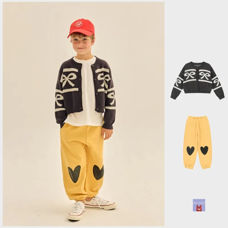 

Children's Set 2024 Autumn New Fashionable Handsome Black Collar Bow Long Sleeve Sweater Coat Love Yellow Pants Two Piece Set