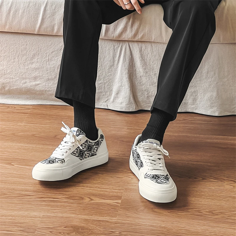 Graffiti prints black canvas sneakers mens vulcanized shoes man low top sneaker lace up trainer skateboard shoes men's plimsolls image 5