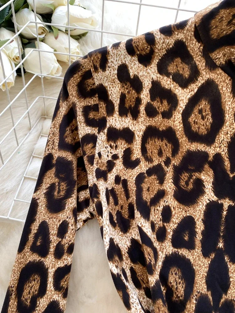 American Style Ladies Beach Vacation Sexy Bodysuits Turtleneck Long Sleeves Leopard Print Chic Design Skinny Fashion Bodysuits