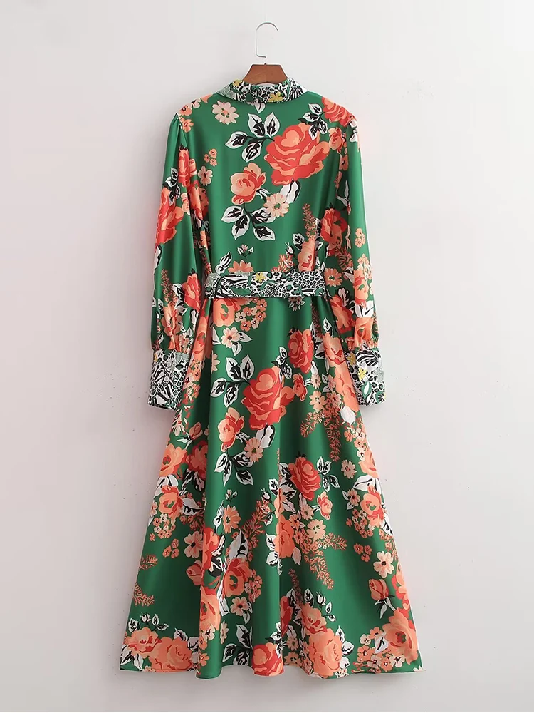 新しいヨーロッパ風の婦人服：ファッショナブルで多用途、そしてエレガントな、花柄のパッチワークデザインが特徴です。