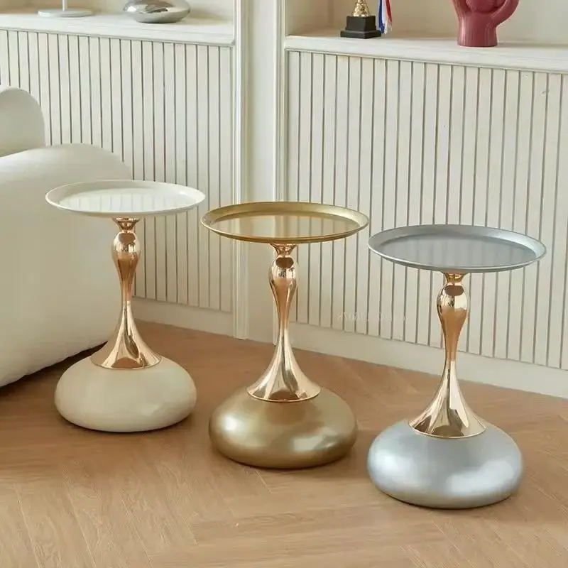 

Итальянский современный минималистичный круглый приставной столик - устойчивый угловой журнальный столик из углеродистой стали для мебели для гостиной