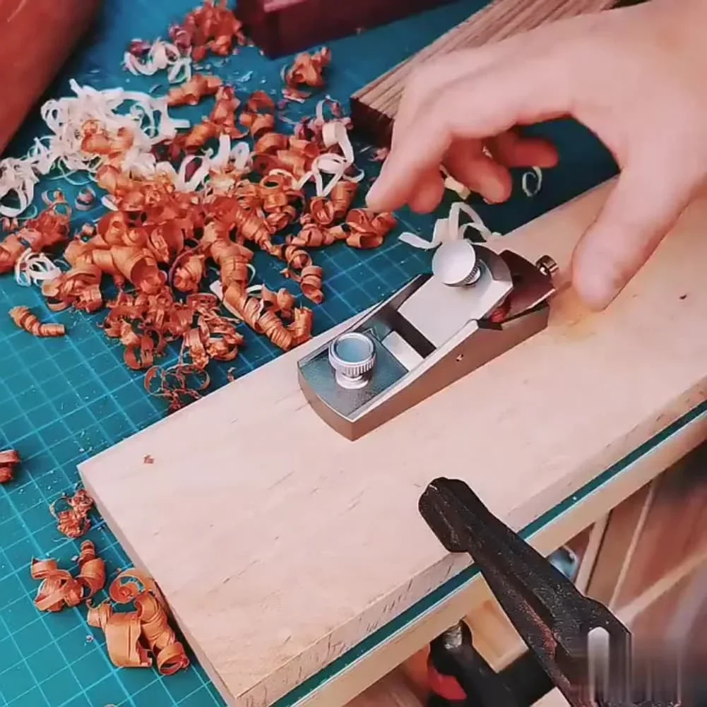 Hand Planer With VG10 Blade CNC Crafted For DIY Carpentry Projects Suitable For Professional Woodworkers Smooth Accurate Results