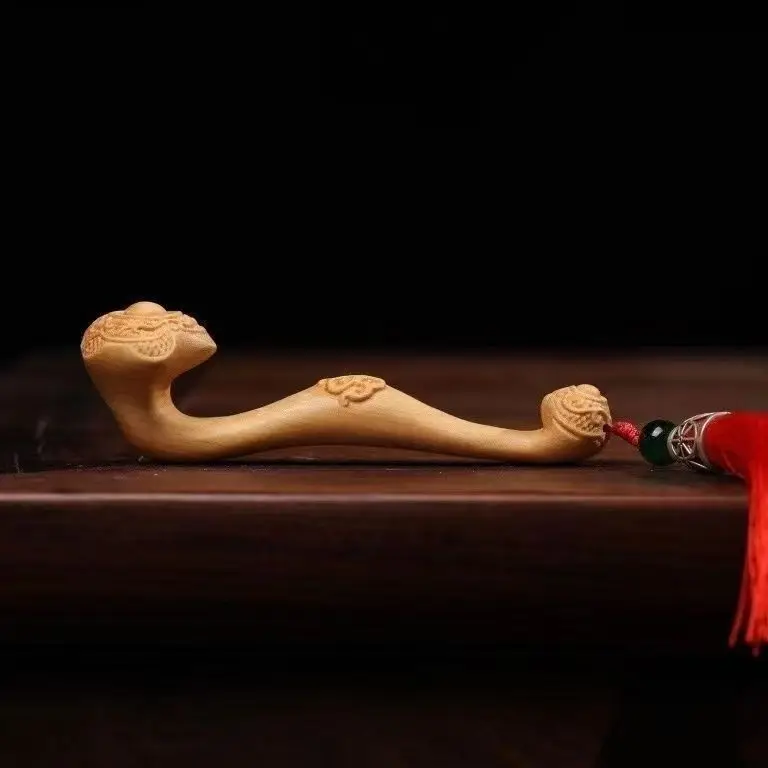 Cliff Cypress Wood Carving Ruyi Handheld Piece Desktop Small Ornament Solid Wood Carving Everything Ruyi Handheld