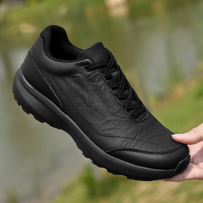 

Men Four Season Simple Lightweight Walking Casual Shoes with Anti-collision Toe Splicing Anti Slip Outdoor Daily Travel Sports