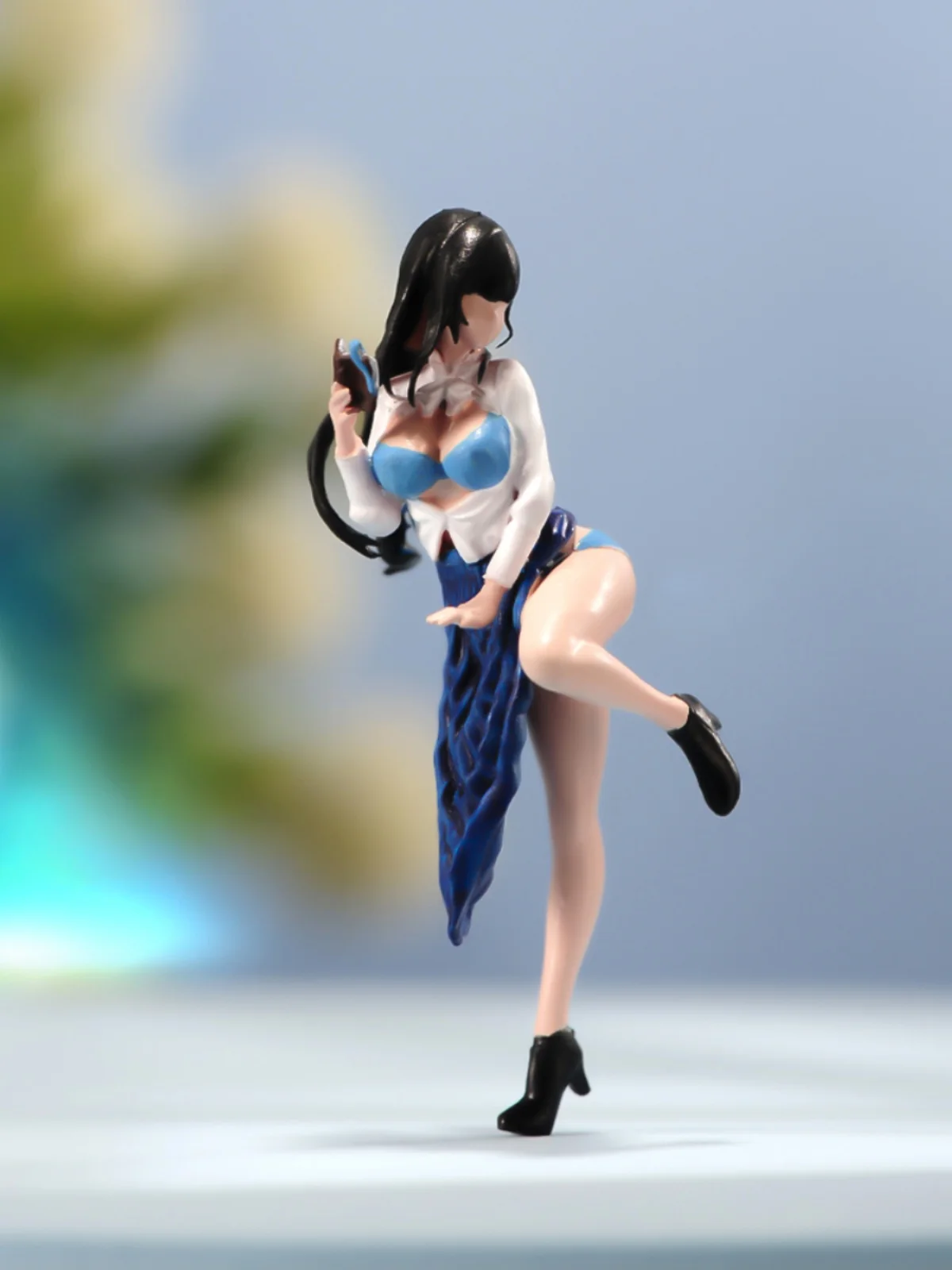 Literary Girl ature Scene Micro Photoaphy Car Model with Doll Figure Model Literature Girl Theme Collectible Toy
