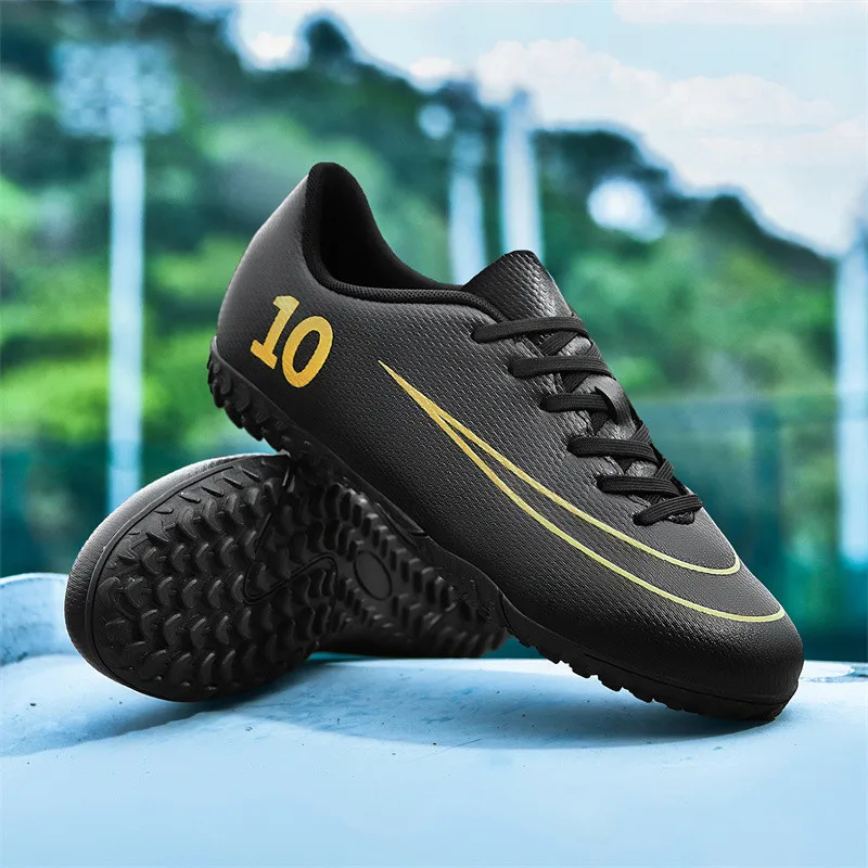 

Cheap Black Turf Football Shoes for Child Football Boots Kids Boy Soccer Shoes Sneaker Unisex Ultralight Soccer Cleats for Men