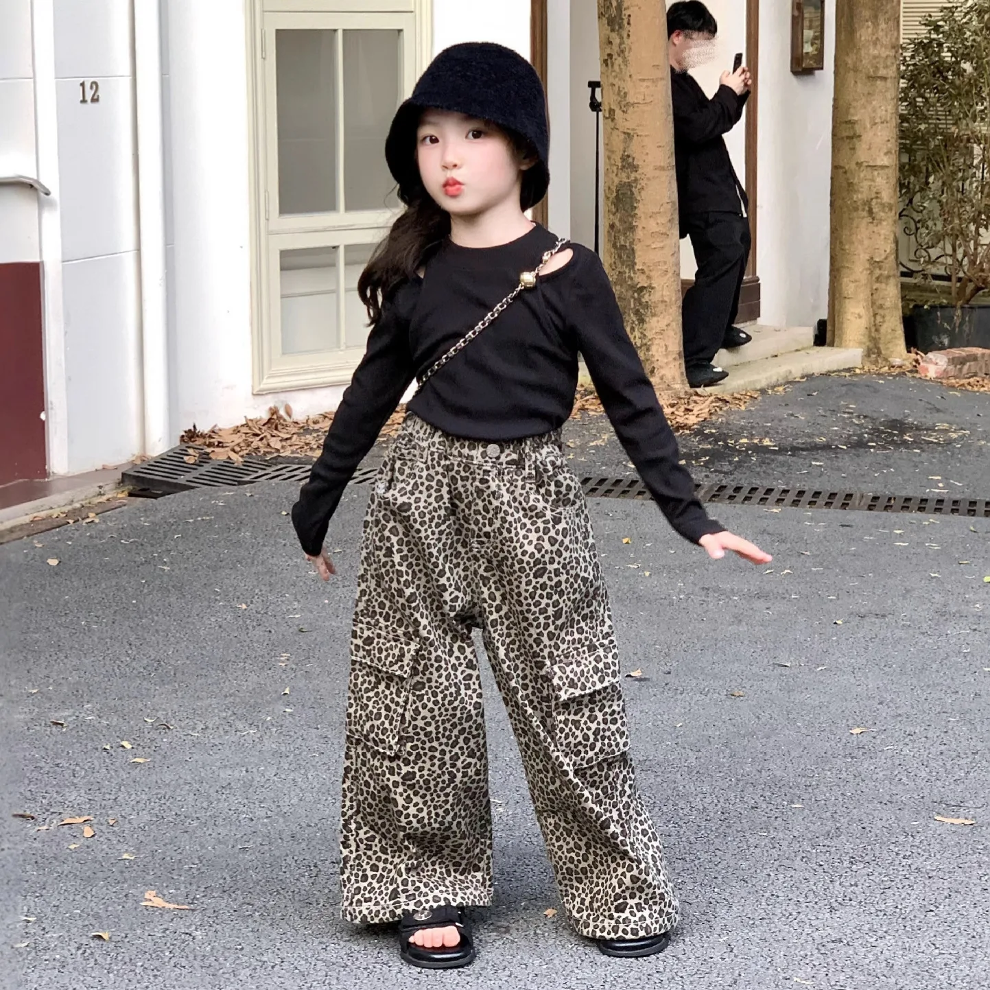 

Girl Pants 2025 Autumn and Winter New Children's Clothing Korean Style Girl Baby Design Sense Pocket Cargo Leopard Print Pants