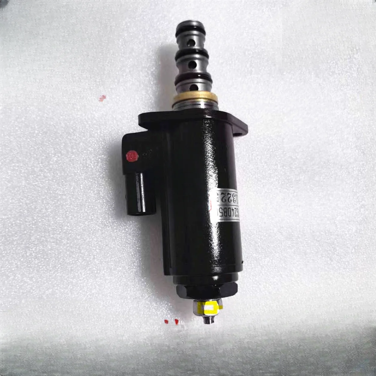 Excavator parts SK200/210/260/350-6E-8 hydraulic pump safety lock walking solenoid valve