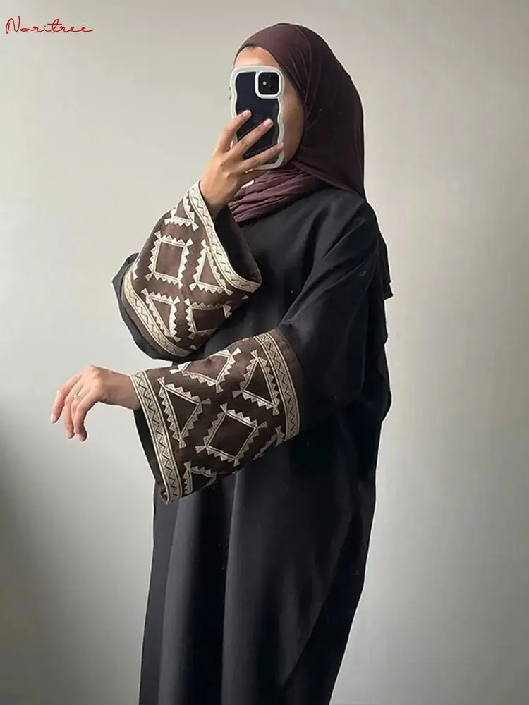 Fashion Embroidery Kimono Oversized Muslim Robe abaya syari female full length Loose Muslim abaya Worship Service abayas wy1995