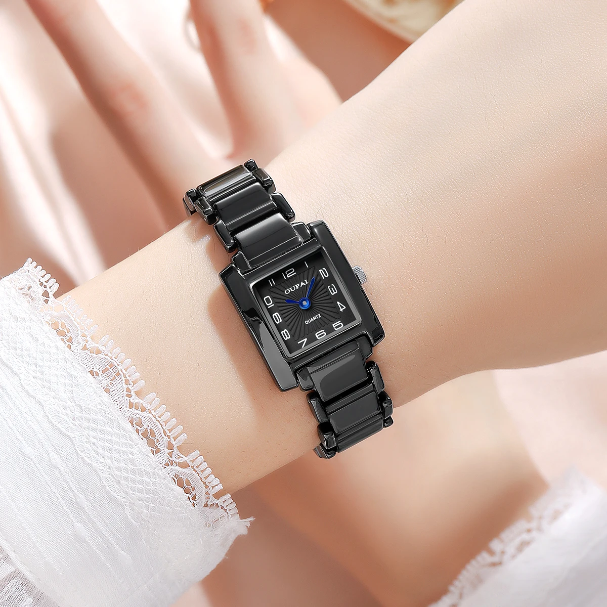 

Квадратные женские часы Oupai, прямоугольный циферблат, черные керамические часы, женский кварцевый механизм, водонепроницаемый браслет, компактный, повседневный