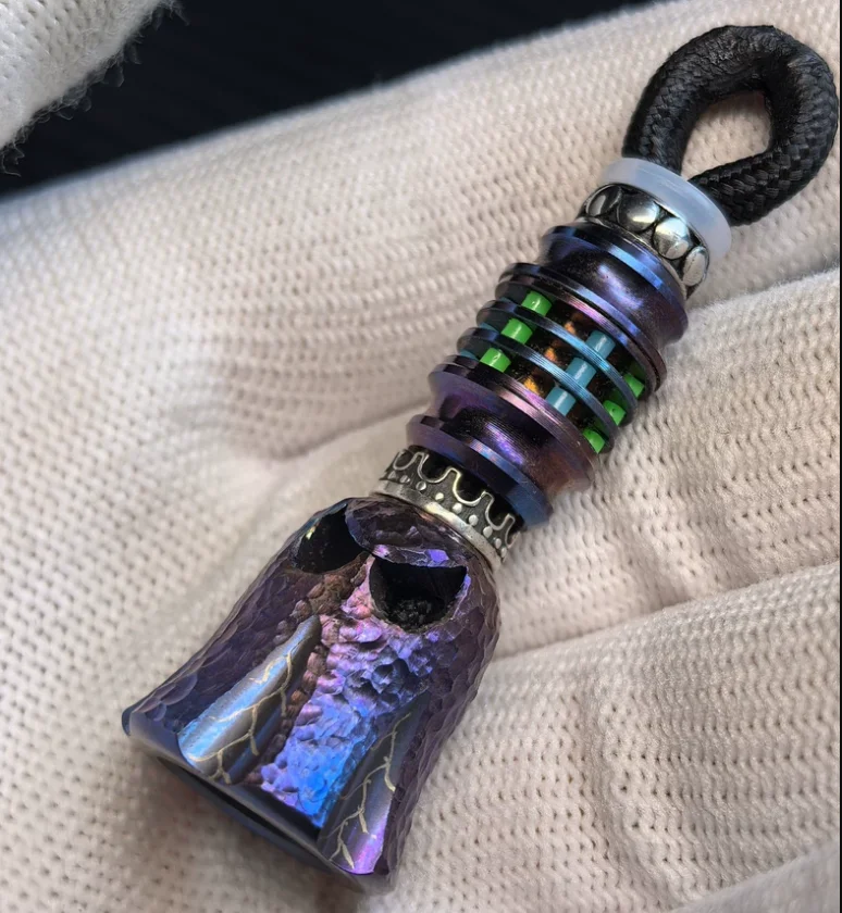Used EDC Titanium Rainbow Hammer Pattern spinner fidget decompression toy