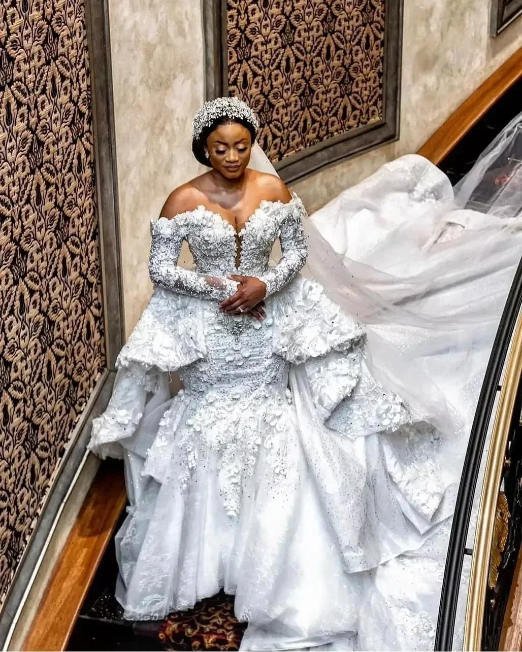 Customized Mermaid Wedding Dresses Detachable Long Sleeves Puffy Beaded Lace Appliques Bridal Gowns Plus Size