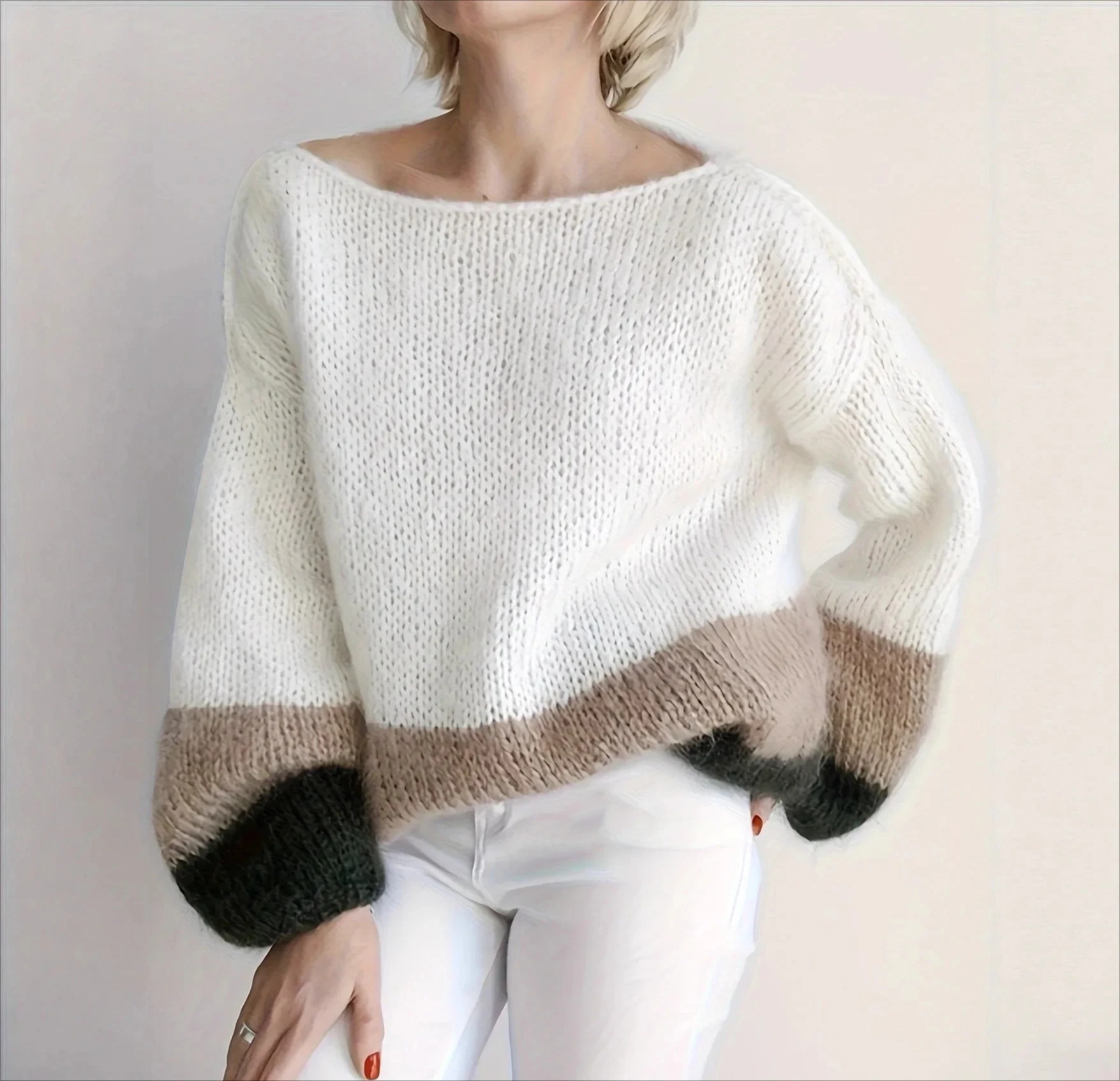 

Soft Knitted round Neck Sweater Contrast Color Design Autumn Winter Comfortable Fashionable Women's Pullover Top