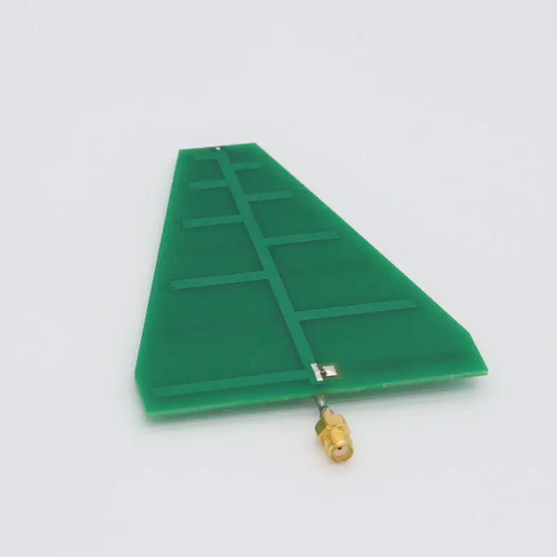 

1.13 GHz - 10.5 GHz PCB Log Periodic UWB Directional Antenna 10 GHz