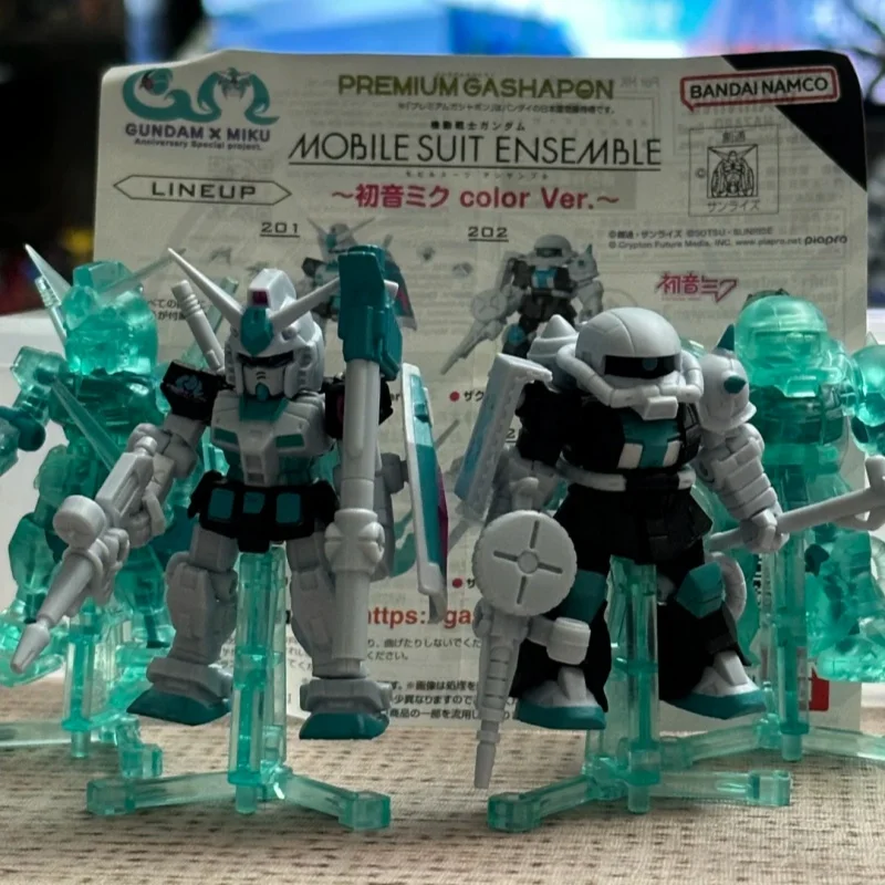 Фигурка-модель Bandai Gundam x Hatsune Miku, коллаборация к 45-летию, коллекционный декор для рабочего стола, игрушки-гачапоны