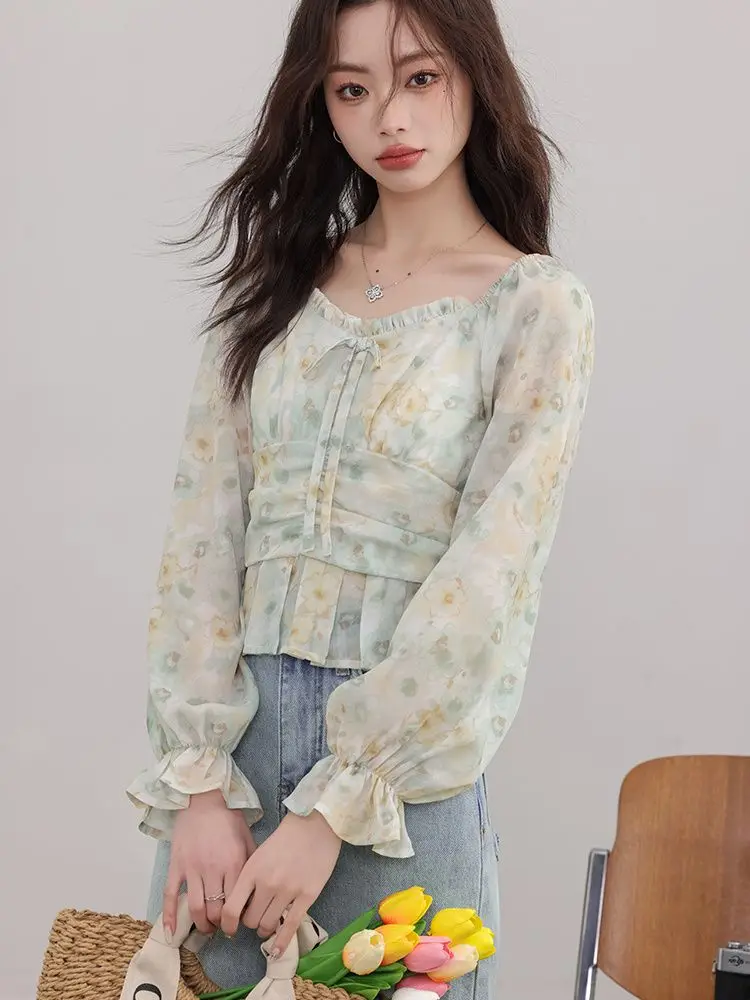 Top corto con manga de burbuja Retro Floral Mint Mambo Camisa de gasa francesa con diseño de cuello cuadrado romántico y dulce de un corte