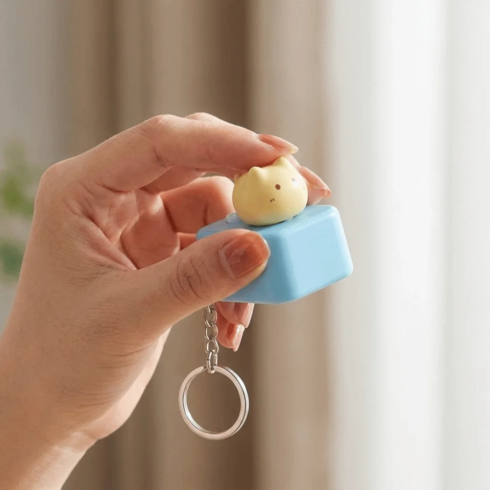 Plastic Cat-shaped Key Pendant Cartoon with Music Cat-themed Power Strip Hanging Ornament Sounding Funny Paw Button Keychain