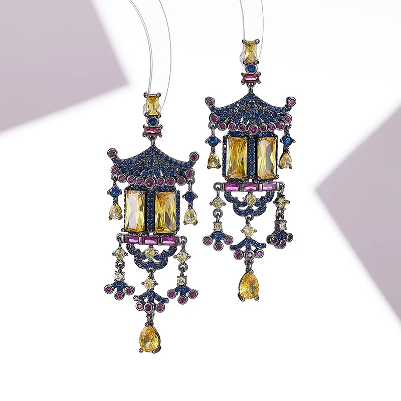 Retro Palace Lantern Earrings, Zircon Flying Eaves Dangle for Women Wedding Party