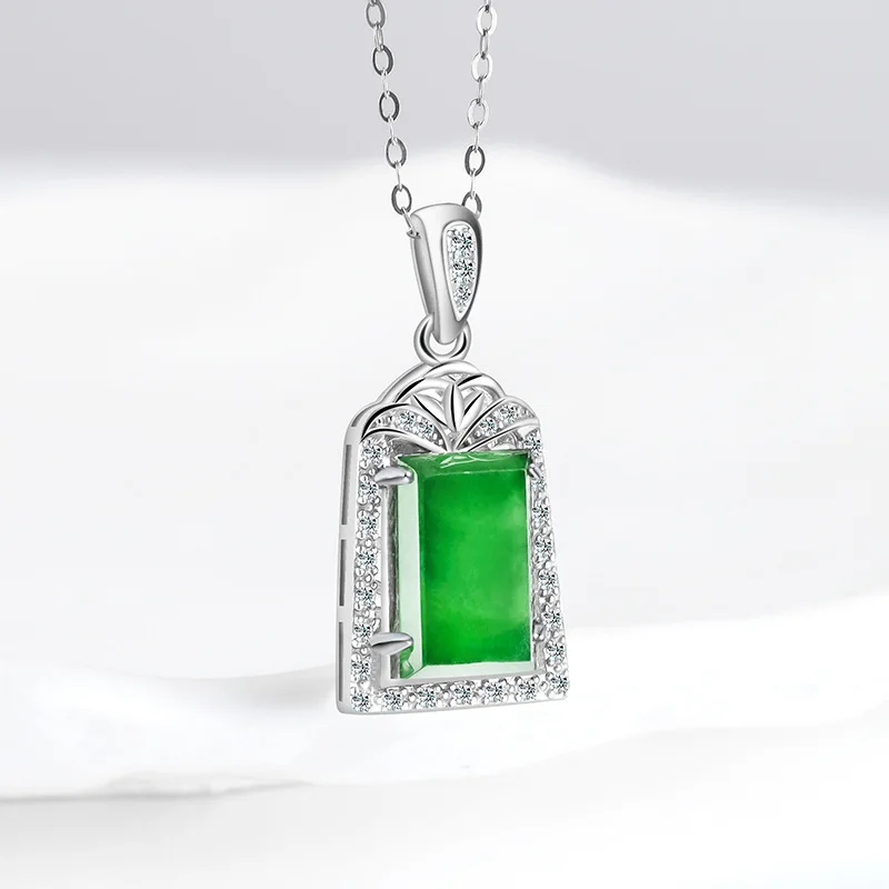 Natural A-grade Jadeite Sun Green Small Idle Tag Pendant S925 Silver Inlaid Ice Jade Women's Fashion Hanging Set Chain Jewelry