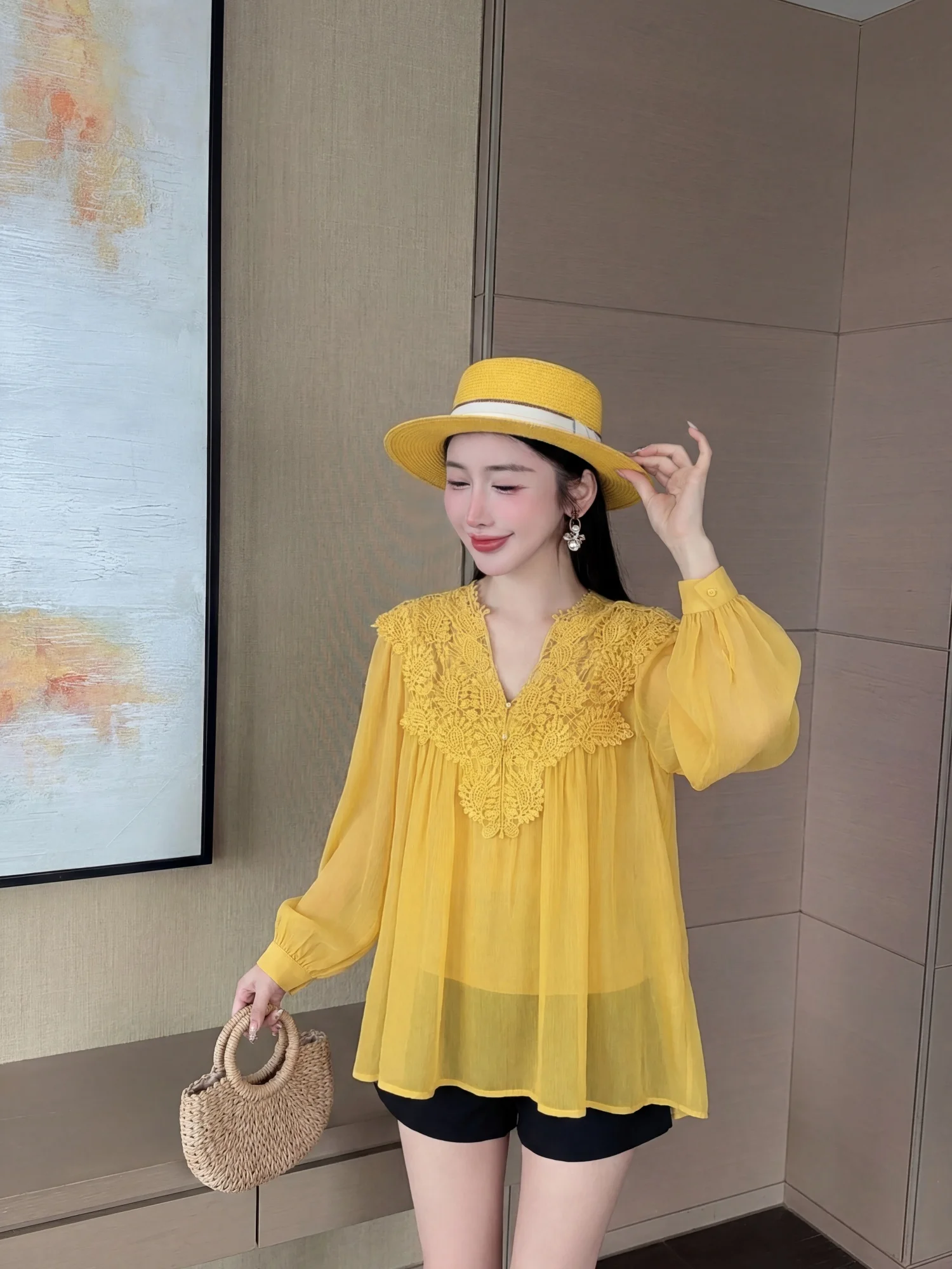 

Женская блузка с эффектом похудения, с вышивкой и кружевными вставками, свободного кроя, с V-образным вырезом, в девичьем стиле, с утягивающим эффектом на талии, с длинными рукавами, дышащая