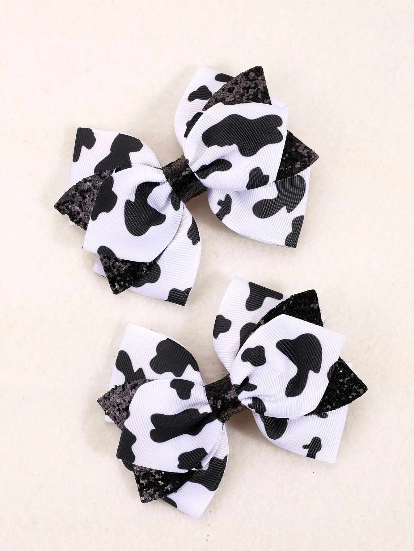 2pcs Cute Cow Pattern Hair Clips for Girls Fashionable Hair Accessories for Girls Kids Headwear Hair Pin Ideal Gift for Girls