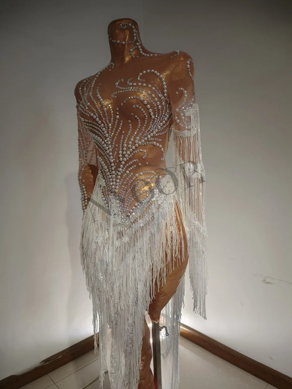 Strass scintillanti Paillettes Frange Compleanno Festeggia Abito da sera Donna Maglia sexy Trasparente Costume da ballo Servizio fotografico