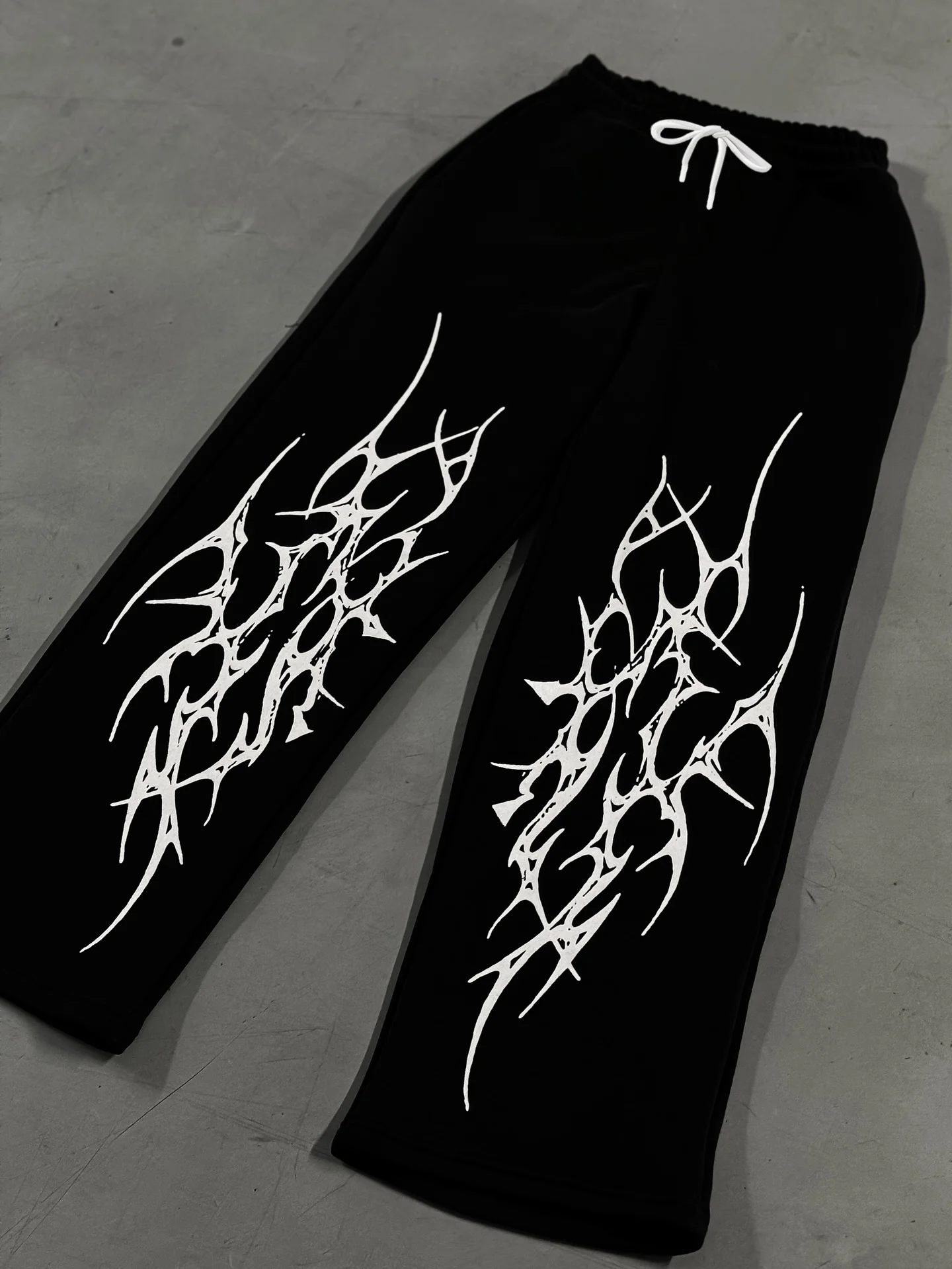2026 Y2K Schwarz-Weiße Totenkopf-Gothic-Freizeithose Herren Amerikanische Retro-Punk-Dunkel-Jogginghose Harajuku-Trend-Sweatpants – Detail 12