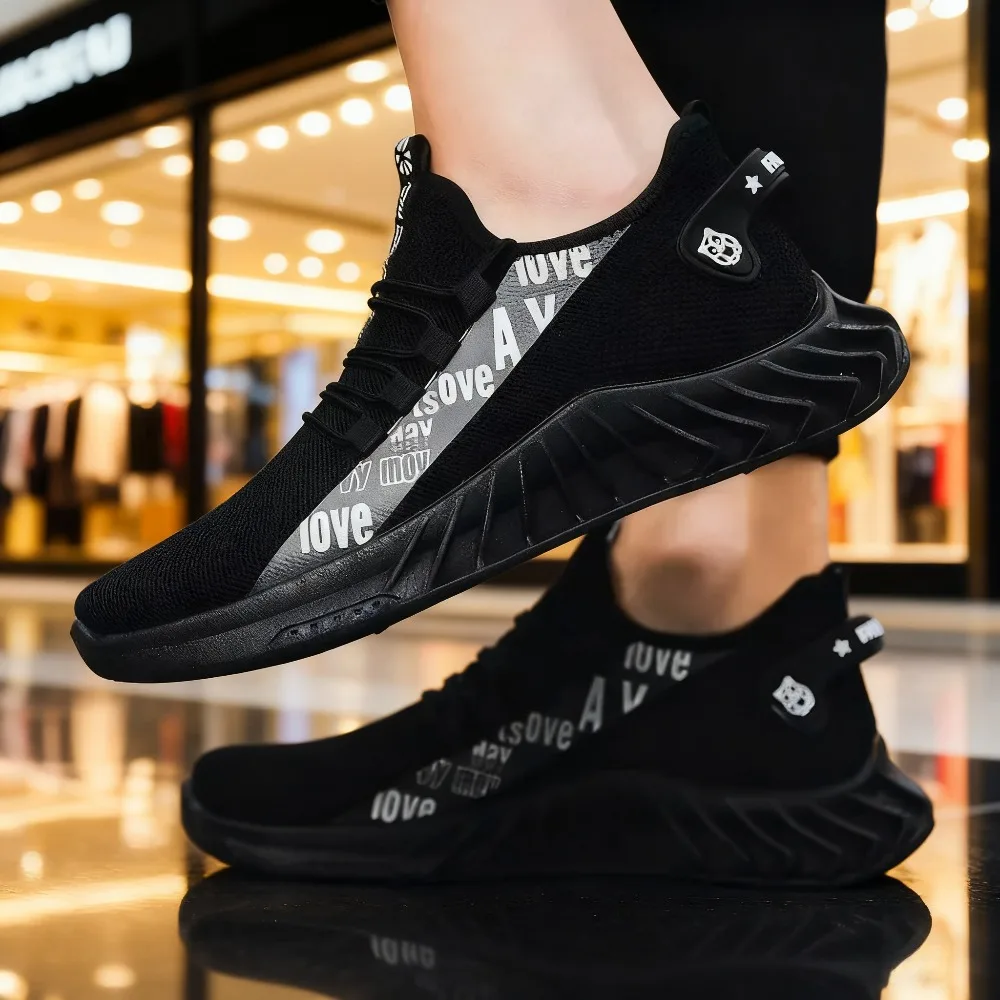 

New Spring and Autumn Soft Soled Running Men's Mesh Breathable Casual Sports Shoes Men's Coconut Trendy Shoes Men's Shoes